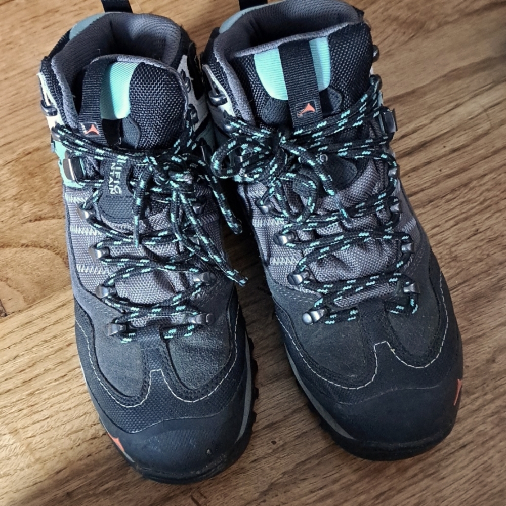 Pacific Mountain Ascend Women's Waterproof Hiking Boots